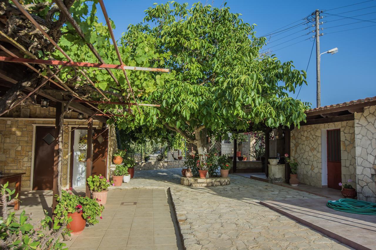 Porto Giardino Apartments Kypseli Dış mekan fotoğraf
