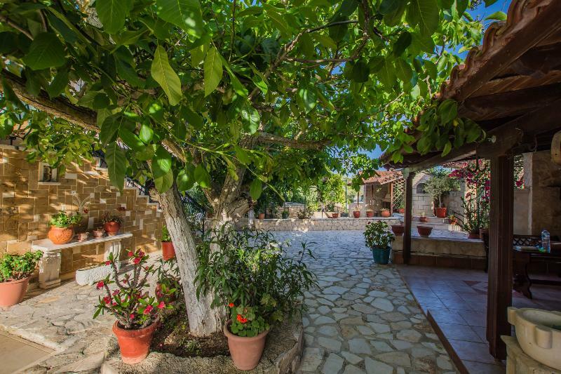 Porto Giardino Apartments Kypseli Dış mekan fotoğraf